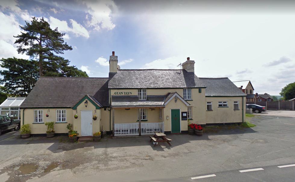 Clawddnewydd Post Office