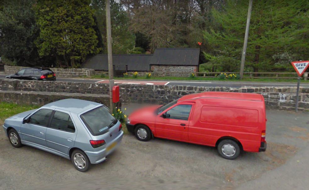 Cemmaes Mobile Service Post Office