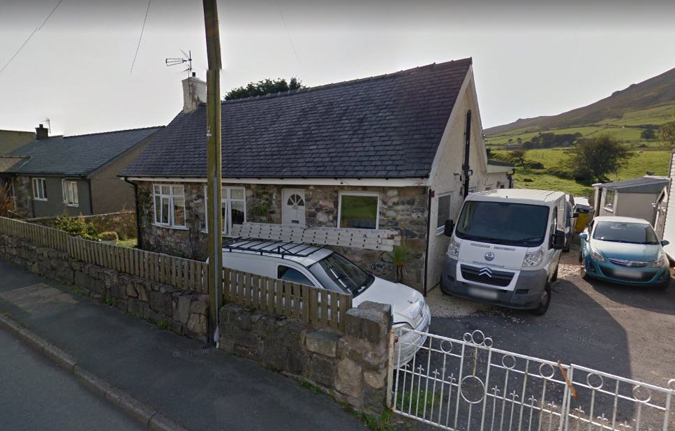 Llanaelhaearn Mobile Service Post Office