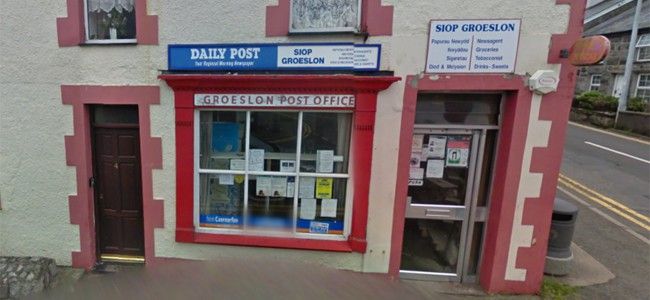 Groeslon Post Office