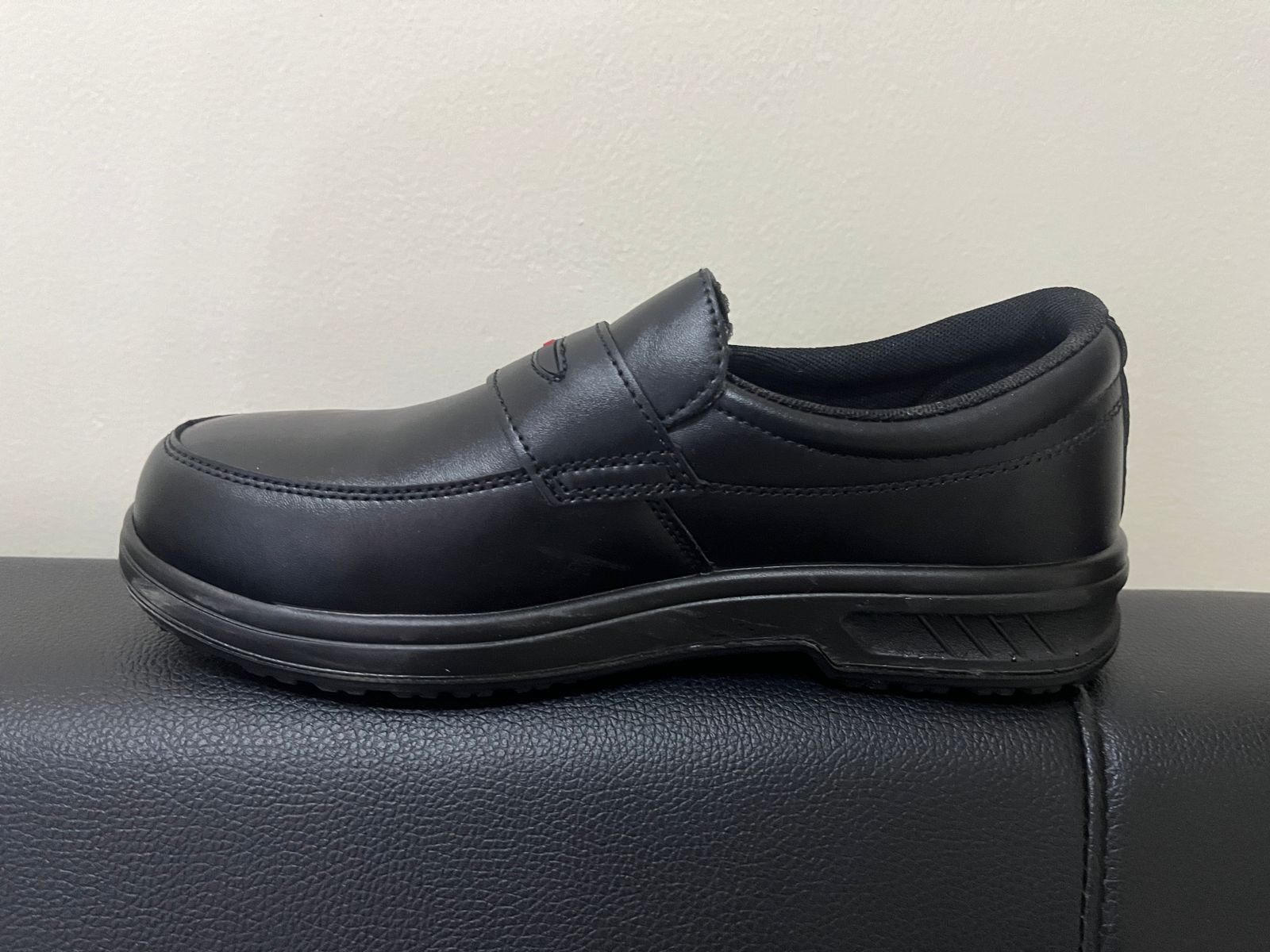 EGT Safety Shoe