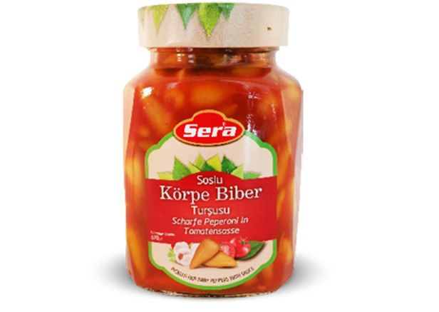 Sera Kleine Peperonis in Sauce scharf - Soslu Körpe Biber Tursusu 680g