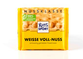 Ritter Sport Weisse Vollnuss–Beyaz Çikolatalı Fındıklı Çikolata 100 g