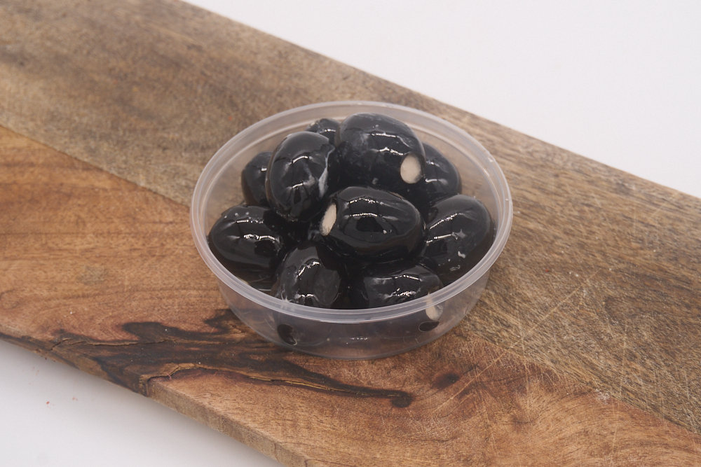 Schwarze Oliven mit Käse – Siyah Zeytin Peynirli 100g