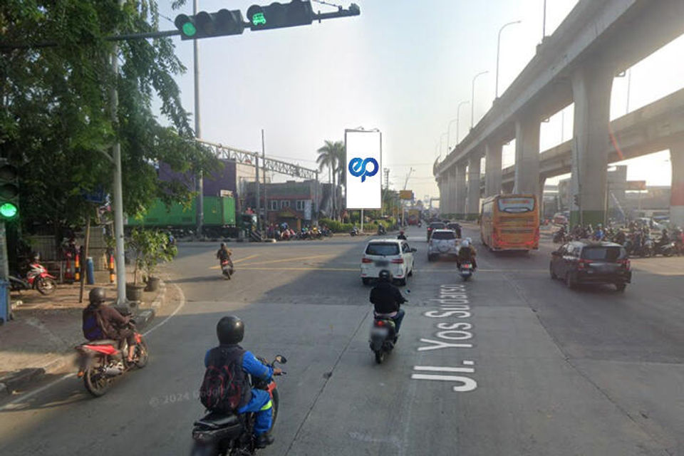 Jl. Yos Sudarso - Persimpangan Jl. Sulawesi, Jakarta Utara