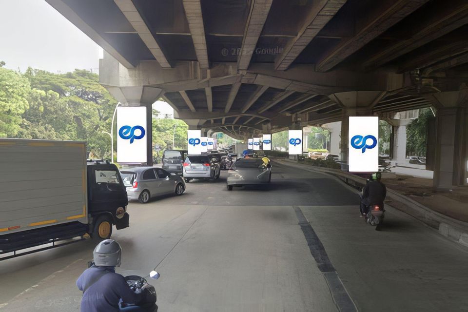Depan Mal Artha Gading - Auto 2000 Yos Sudarso (Tiang Bawah Tol)