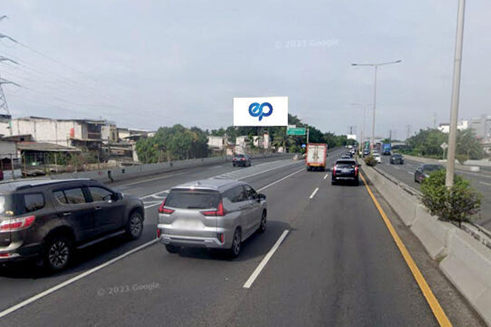 Tol Wiyoto Wiyono KM 24 + 100, Jakarta Utara