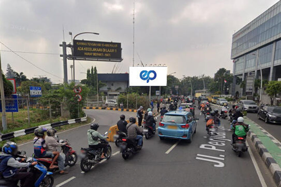 Jl. Perjuangan (Seberang AKR Tower), Jakarta Barat