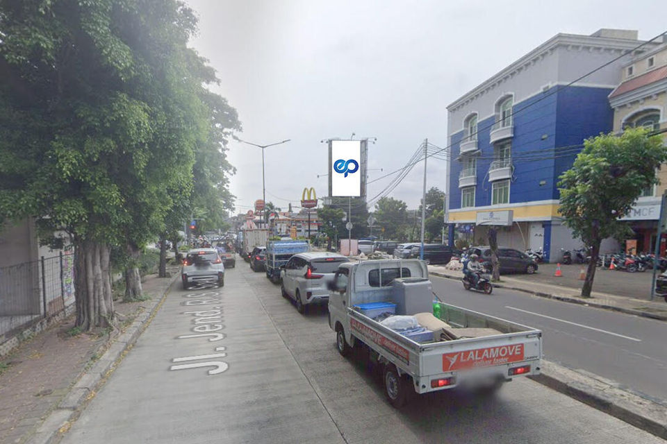 Perempatan Jl. Kol Soegiono - Duren Sawit (Depan MC Donalds), Jakarta Timur