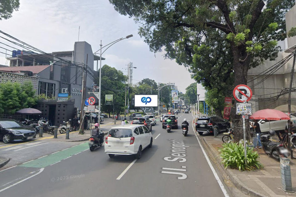 Videotron at Jl. Senopati, Jakarta Selatan