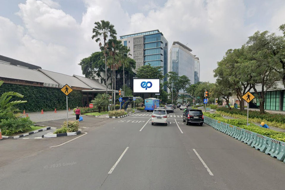 Videotron at LED SCBD Jl. Jend. Sudirman, Jakarta Selatan