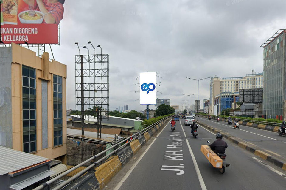 Billboard at Jl. KH. Hasyim Ashari (Depan Roxy Square), Jakarta Pusat