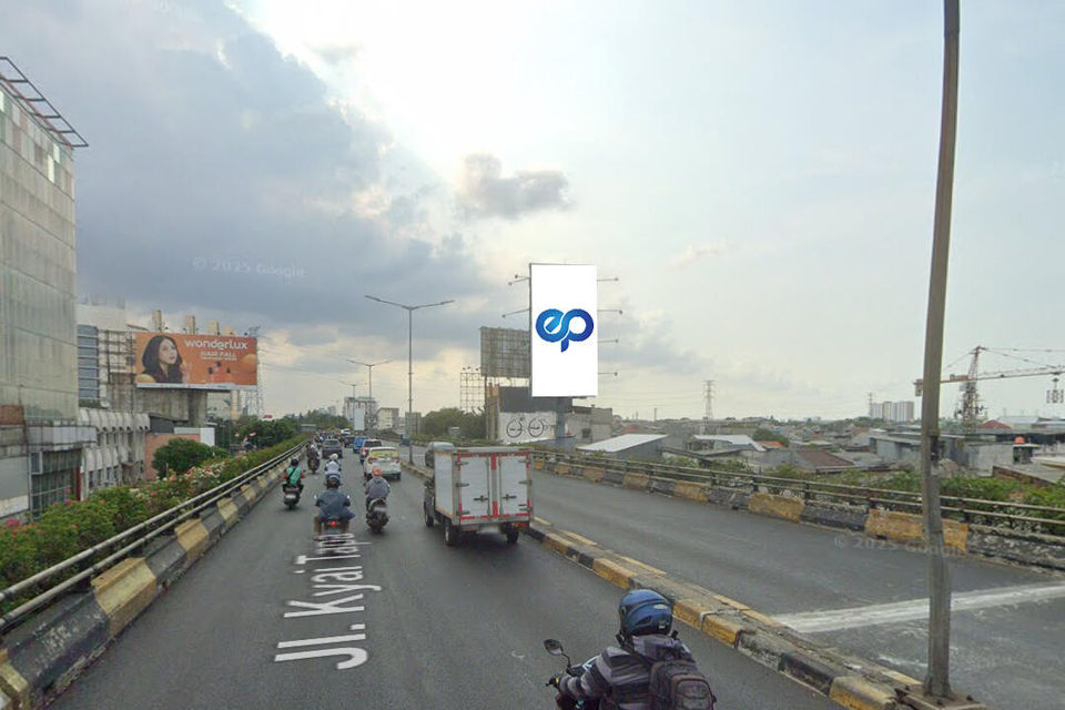 Billboard at Jl. KH. Hasyim Ashari (Depan Roxy Square), Jakarta Pusat