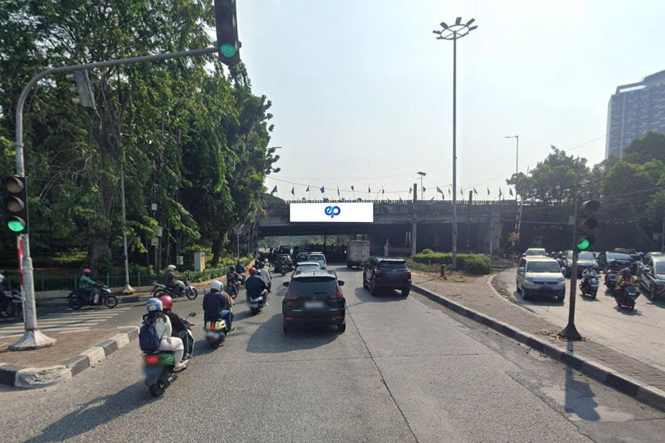 Billboard at Jl. Pejompongan (Flyover), Jakarta Pusat