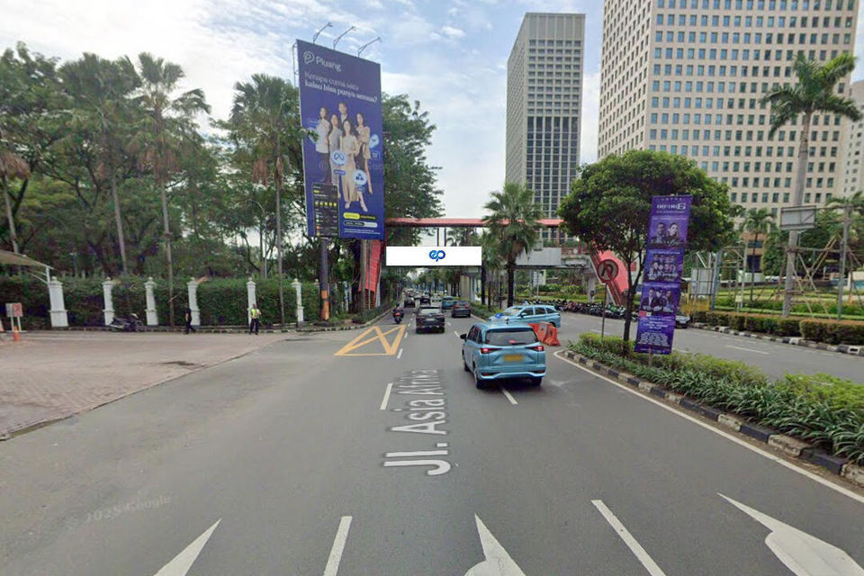 Billboard at Jl. Asia Afrika (JPO Senayan), Jakarta Pusat