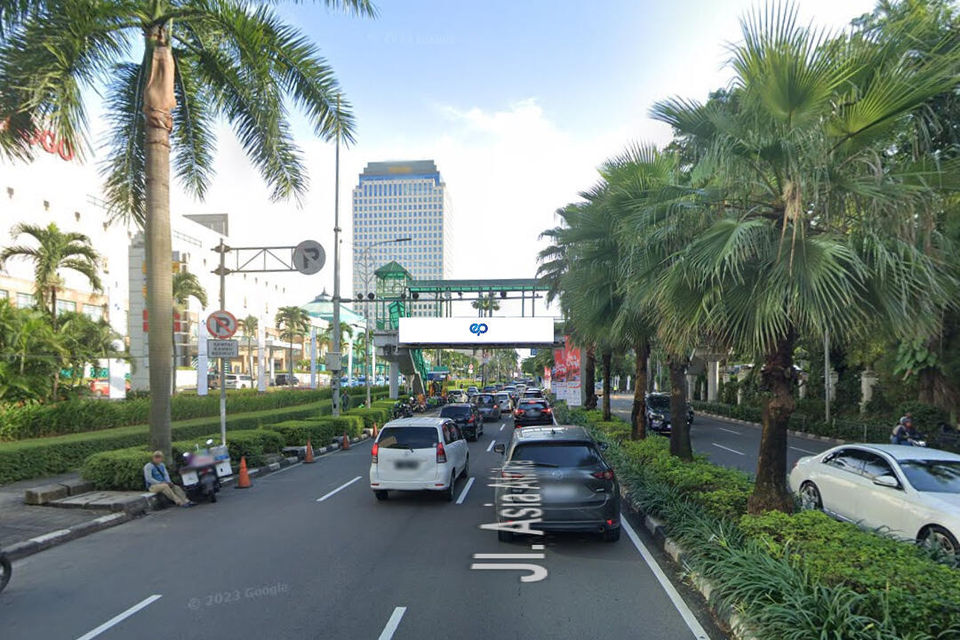 Billboard at Jl. Asia Afrika (JPO Senayan), Jakarta Pusat
