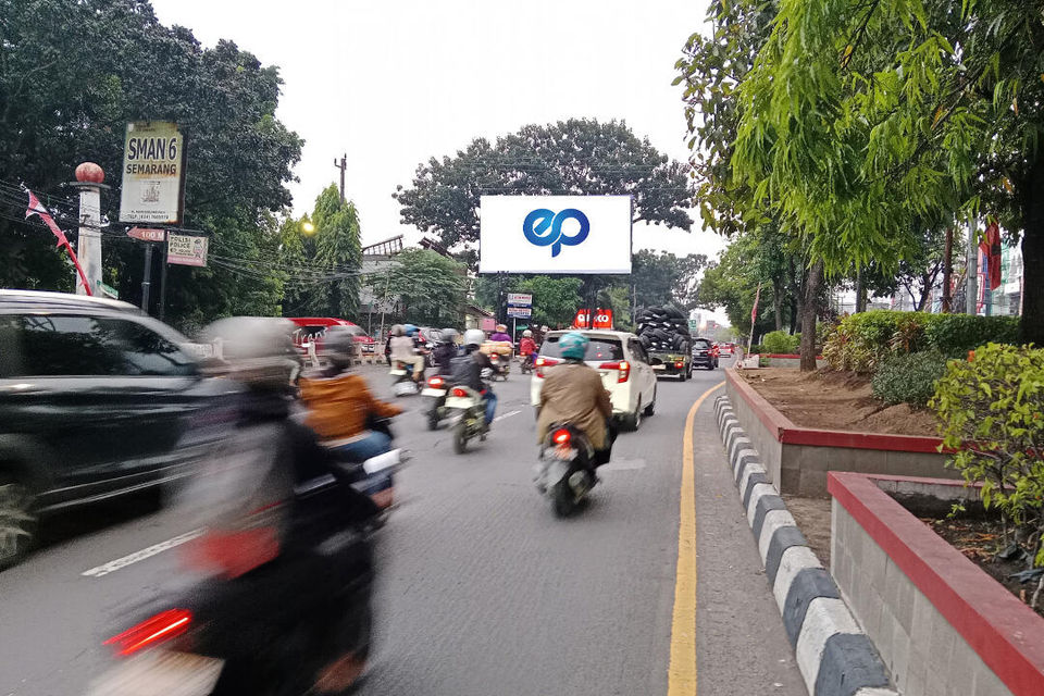 Billboard at Jl. Jend Sudirman depan Ace Hardware, Semarang