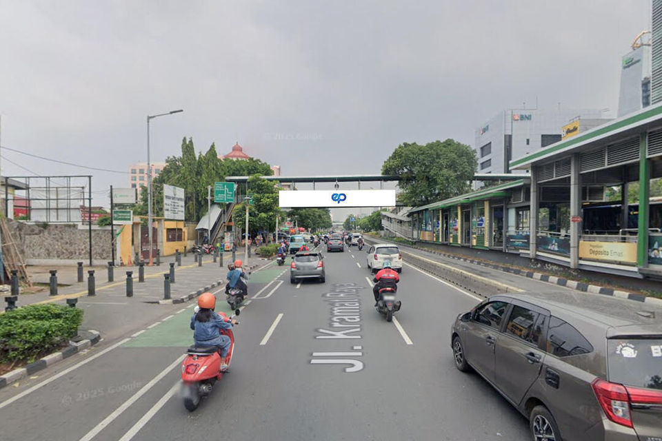 Billboard at JPO Kramat Sentiong Jl. Kramat Raya, Jakarta Pusat
