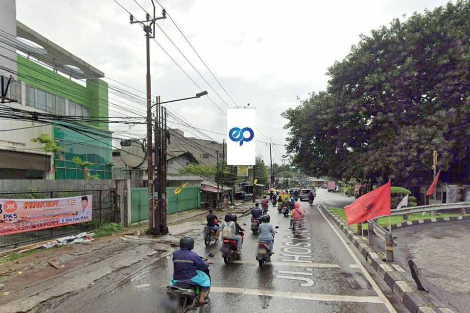Billboard at Jl. Ciledug Raya No.3 (Dekat Perumahan Puri Beta), Tangerang