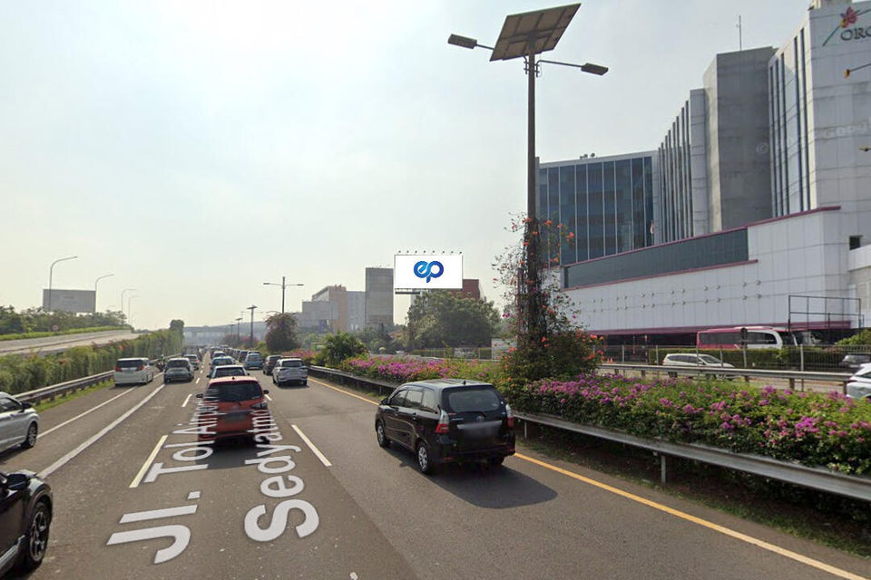 Billboard at Sedyatmo Tol Road KM 32+600, Tangerang