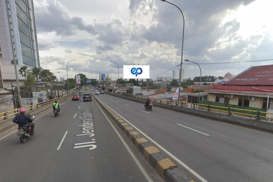 Billboard at Jl. Jend. Sudirman (Flyover depan Paragon Square Apartement), Tangerang