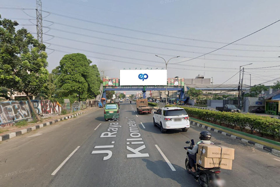 Billboard at Jl. Raya Serpong Depan Serpong Plaza Tangerang, Tangerang Selatan