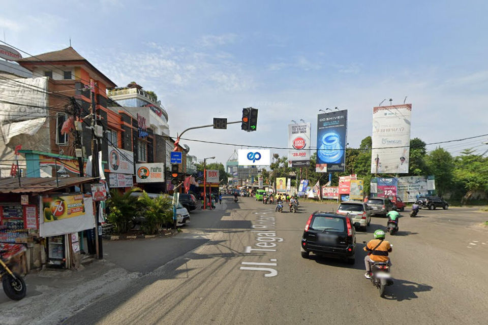 Billboard at Jl. Tegal Rotan Raya (Lampu Merah), Tangerang