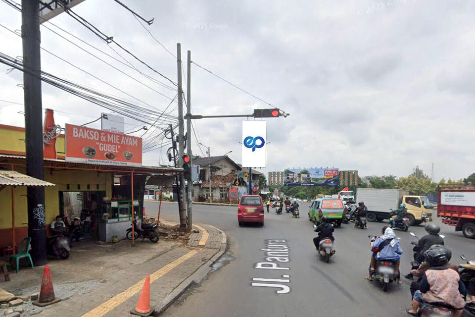 Billboard at Jl. Raya Serang Pos Bitung (Pertigaan Pos Bitung), Tangerang