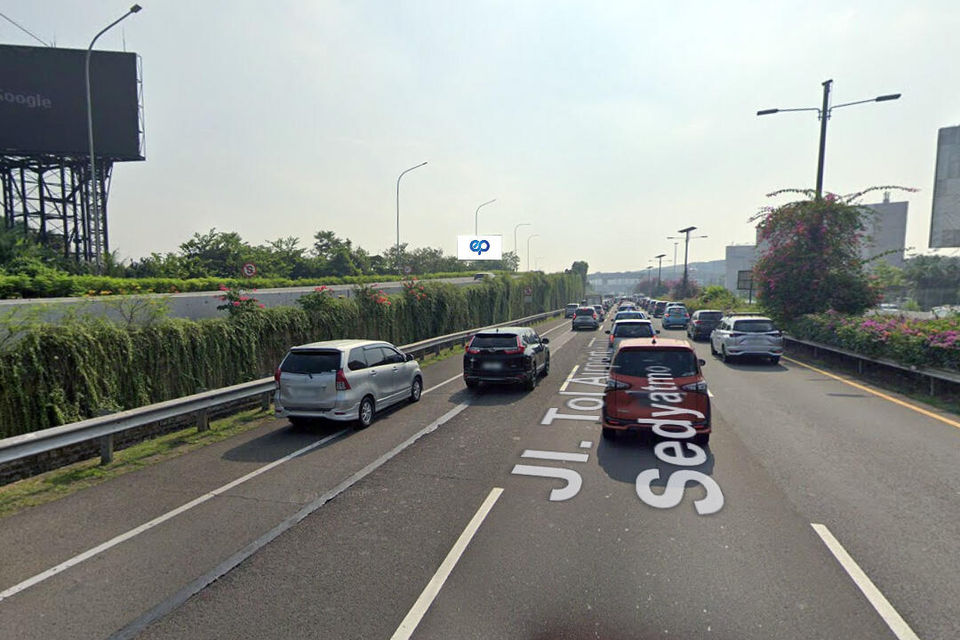 Billboard at Jl. Tol Sedyatmo KM 32+450, Tangerang