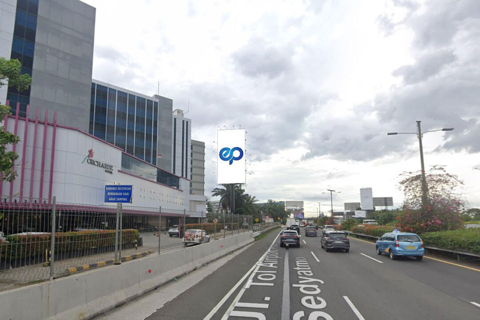 Billboard at Jl. Tol Sedyatmo KM 32+700, Tangerang