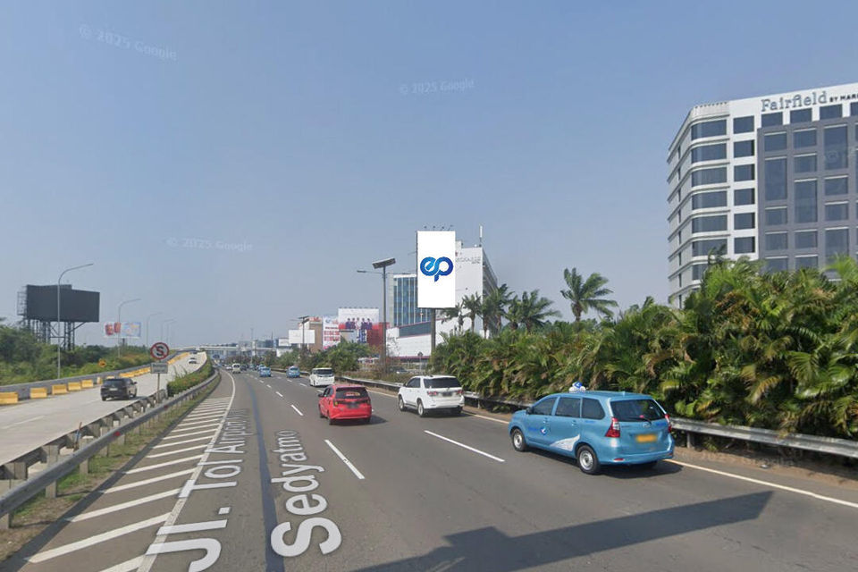 Billboard at Jl. Tol Sedyatmo KM 32+700, Tangerang