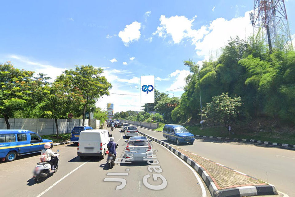 Billboard at Jl. Raya Kelapa Gading Utara. ( Jembatan Gading Serpong ), Tangerang Selatan