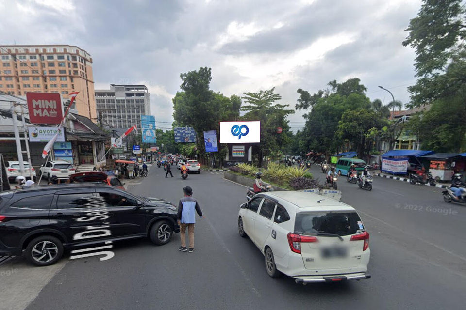 Videotron at JL. Dr. Setiabudi, Kota Bandung