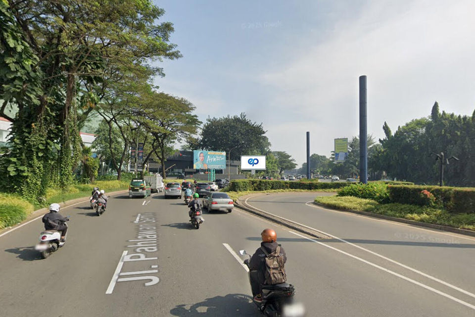 Videotron at Jl. Pahlawan Seribu, Tangerang Selatan