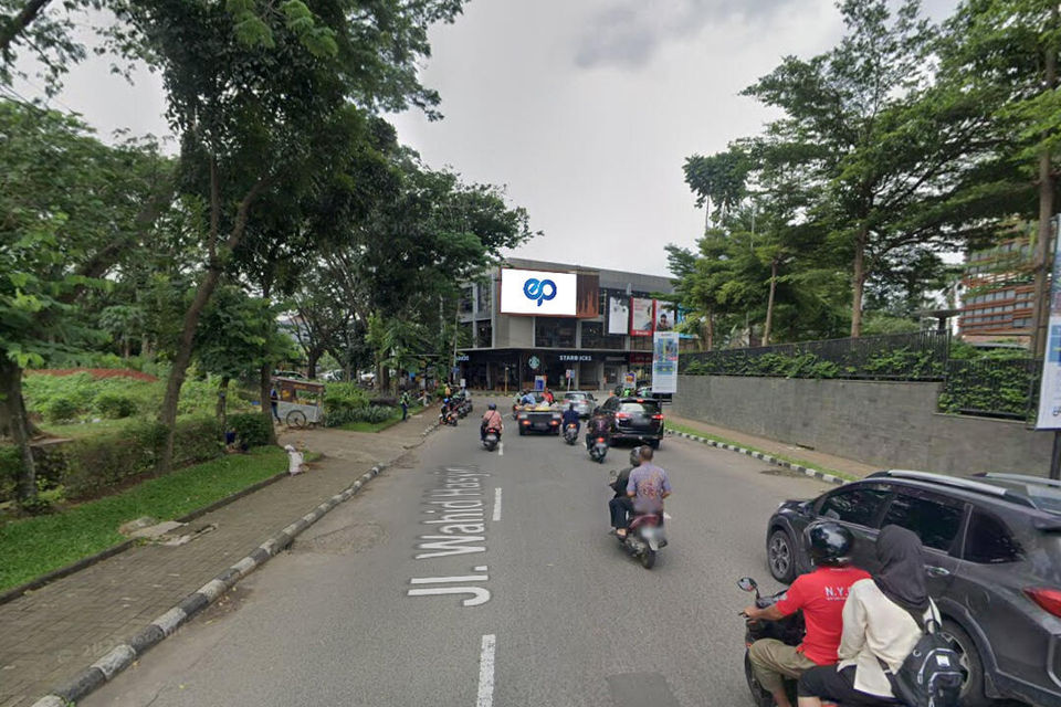 Videotron at JL. Moh Husni Thamrin, Tangerang Selatan