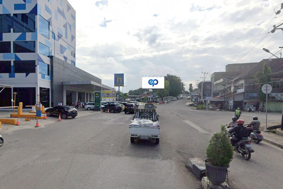 Billboard at Jl. S. Thaha (Simp Ancol Exs Pelabuhan), Jambi