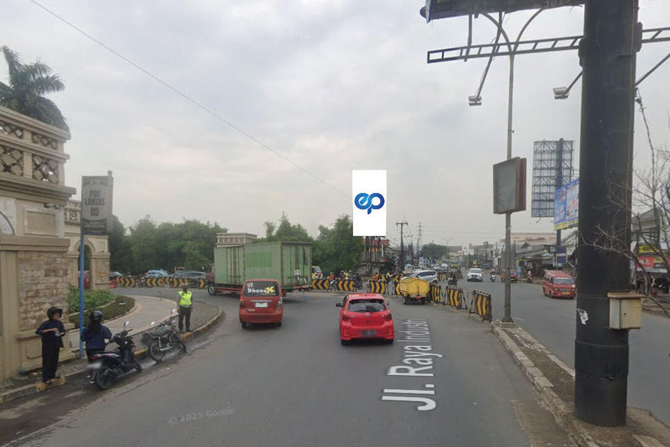 Billboard at JL. Niaga Raya - Jababeka, Kab. Bekasi