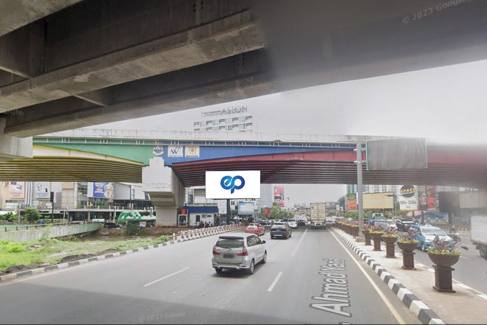 Videotron at JL. Jendral Ahmad Yani, Kota Bekasi