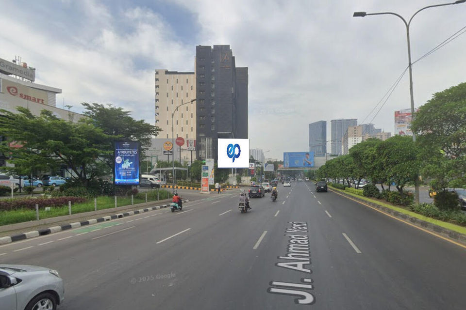 Videotron at JL. AHMAD YANI ( DEPAN MEGA BEKASI HYPERMALL ), Bekasi