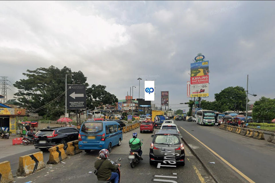 Billboard at Perempatan Pasar Tohaga Ciawi Jl. Raya Sukaraja, Bogor