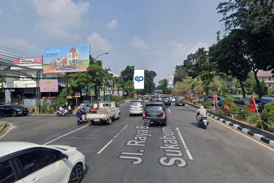 Billboard at JL. Pajajaran (Depan Carls JR), Bogor