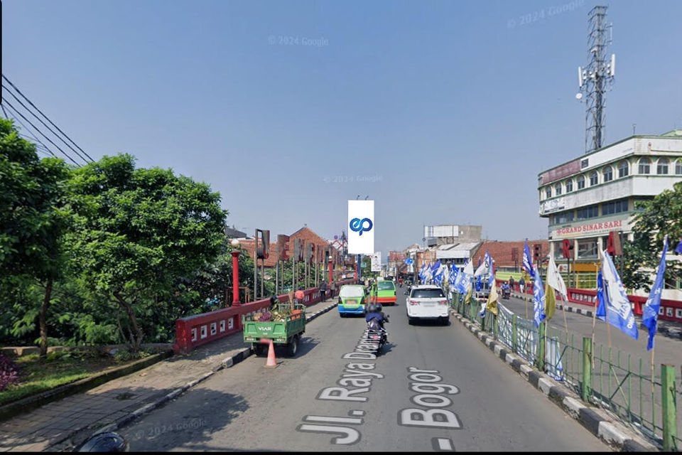Billboard at Jl. Kapten Muslihat (Jembatan Merah), Bogor