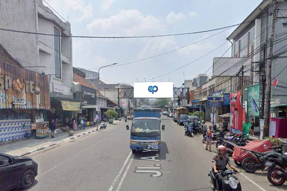 Billboard at JL. A. Yani Pasar Kosambi (Halte Bus Kosambi), Bandung