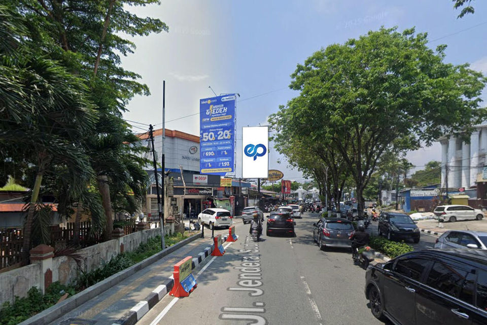 Billboard at JL. Jend. Sudirman (Sebelum Entrance E-Walk), Balikpapan
