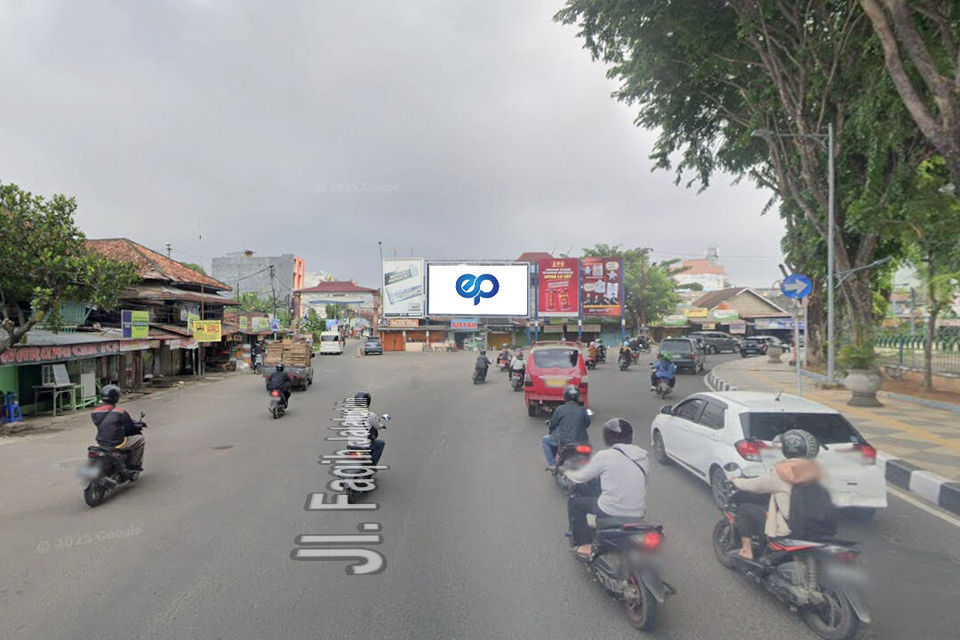 Billboard at JL. Faqih jalaludin ( Simpang Masjid Agung), Palembang