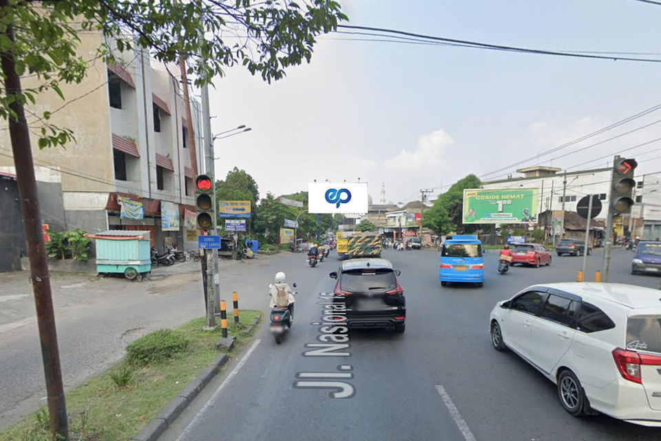 Billboard at JL. A. Yani, Gilingan, Solo