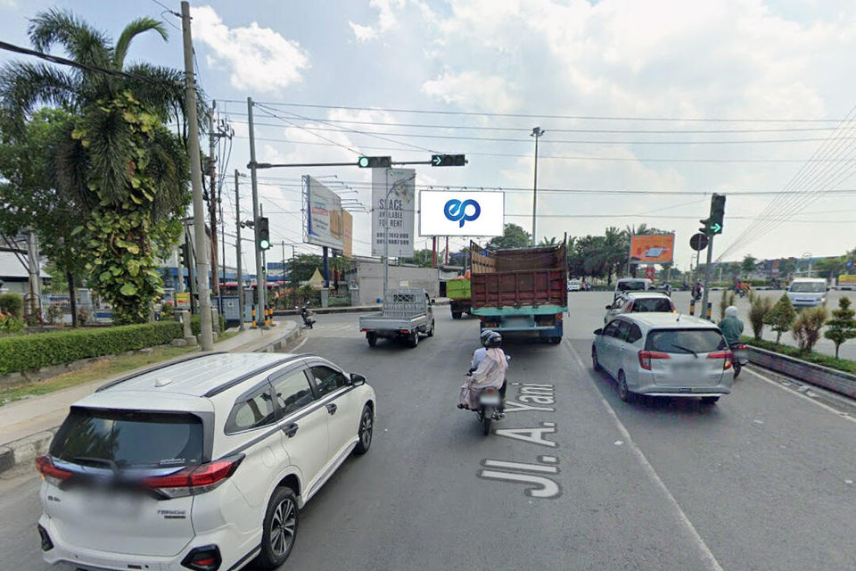 Billboard at JL. A. YANI SOLO (depan Terminal Tirtonadi), Solo