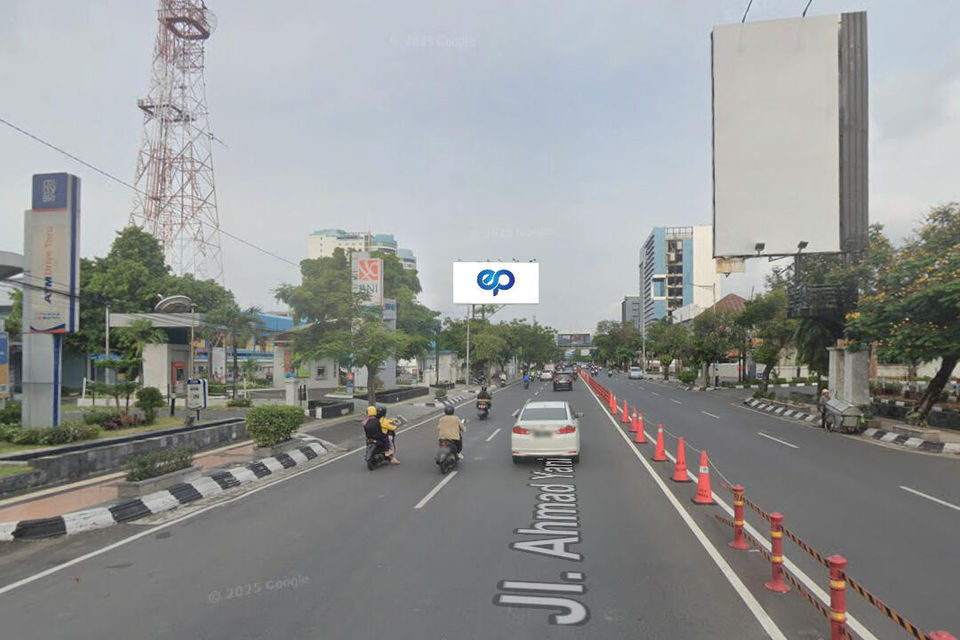 Billboard at JL. A. Yani depan RRI, Semarang