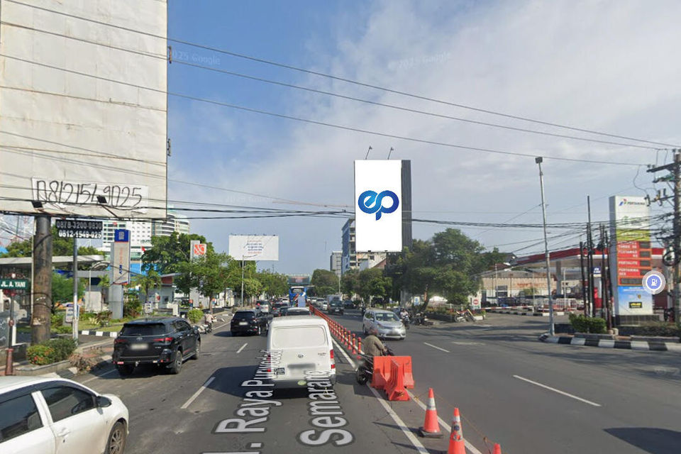 Billboard at JL. Ahmad Yani seberang RRI, Semarang