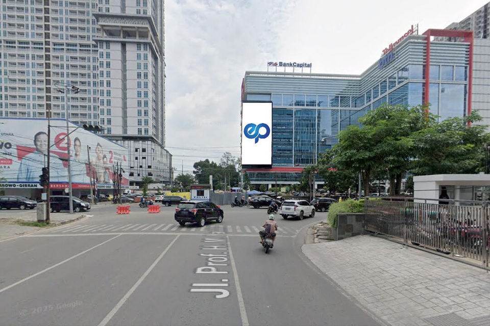 JL. Putri Hijau Sp. JI. HM Yamin (Gedung Merah Putih), Medan